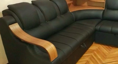 Перетяжка кожаного дивана. Мензелинск